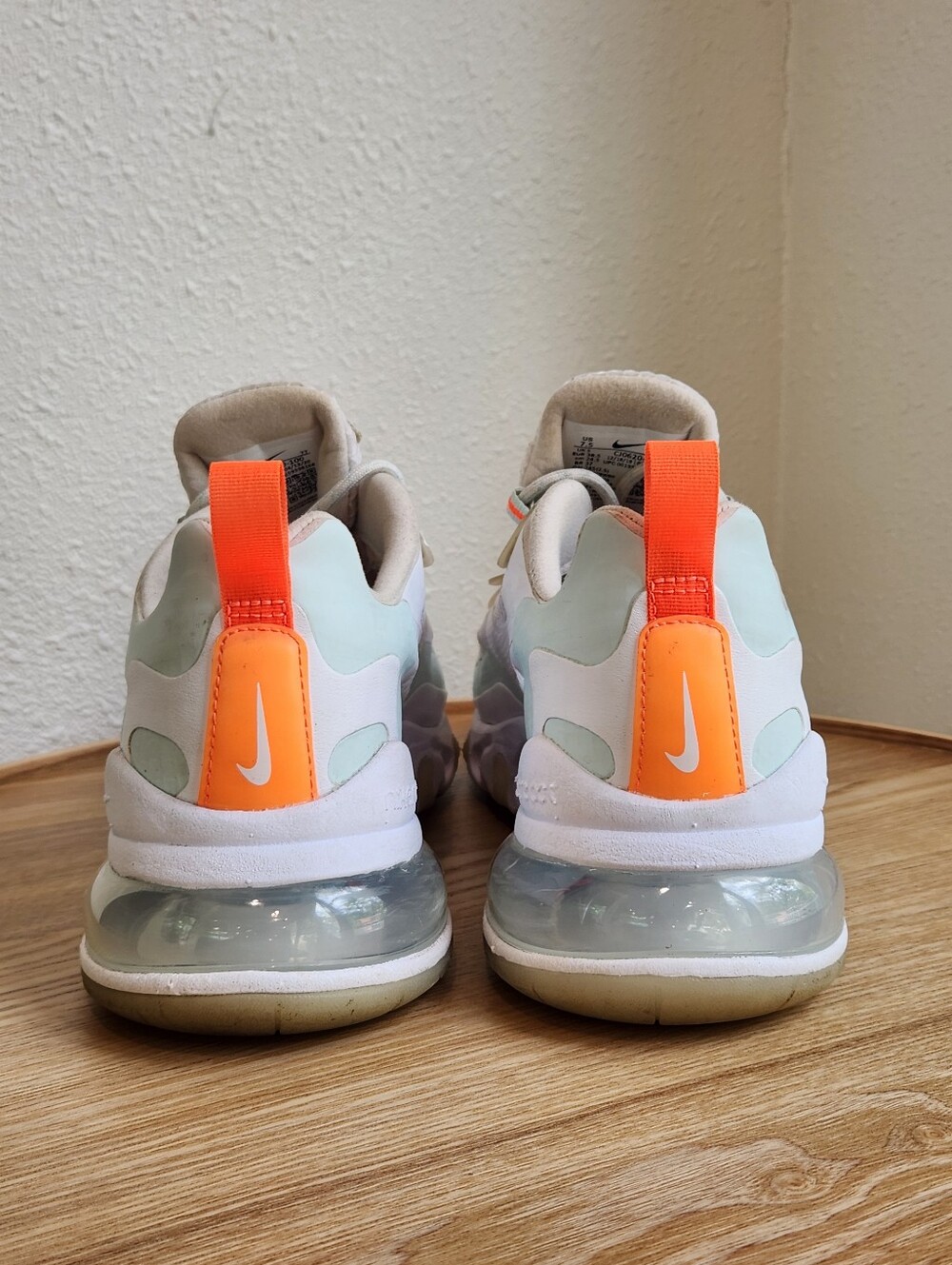 Nike Air Max 270 React SE In "Hyper Crimson" Women's Sneakers - Picture 5 of 6
